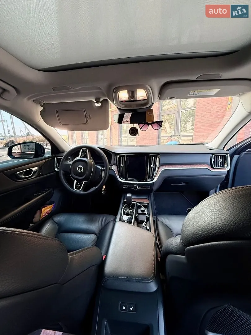 2023 Volvo S60 - мініатюра 26