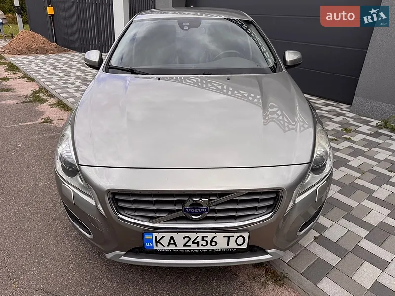 Volvo S60