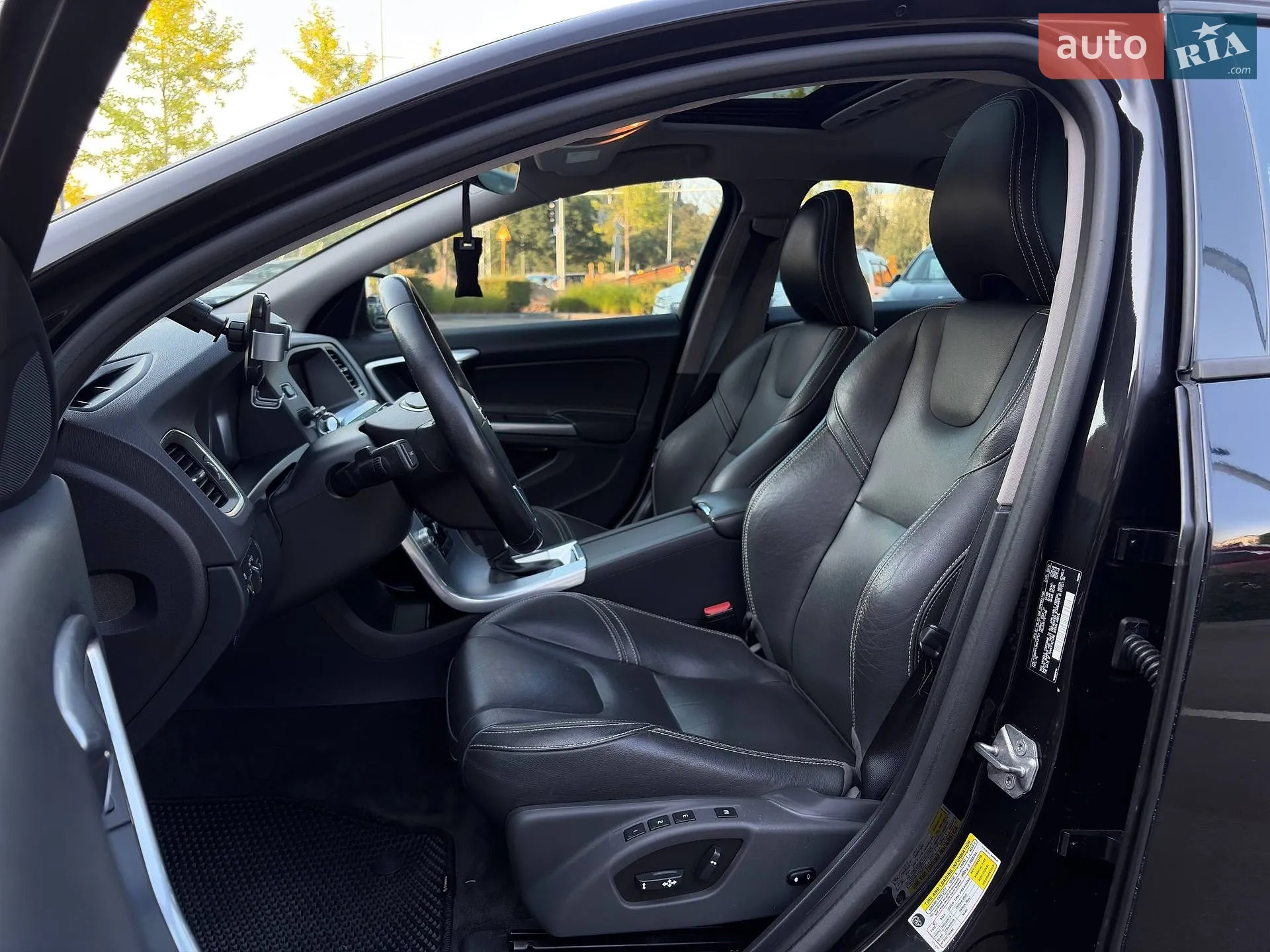 2017 Volvo S60 - мініатюра 8