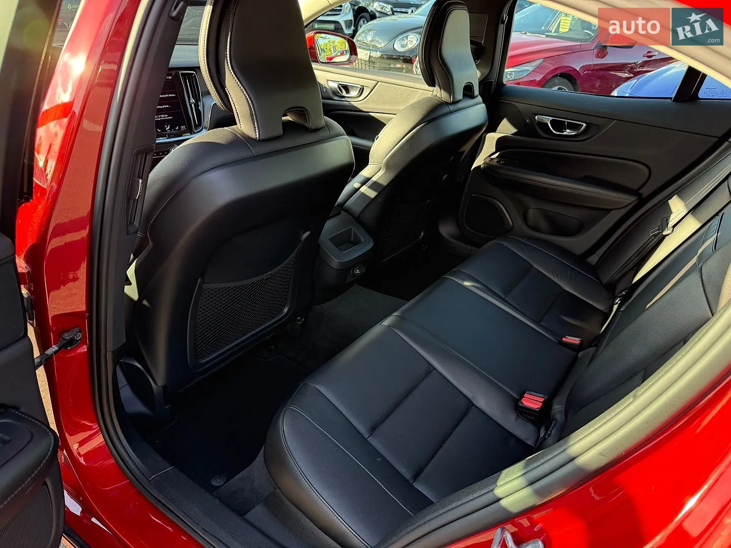 2019 Volvo S60 - мініатюра 24