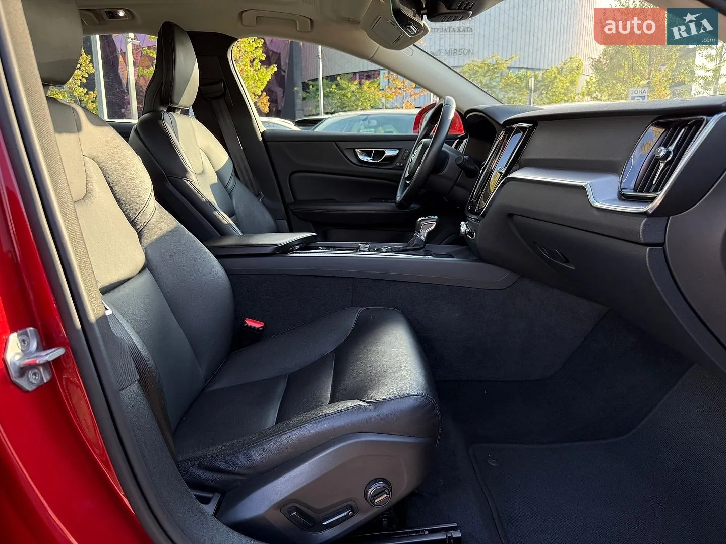 2019 Volvo S60 - мініатюра 42