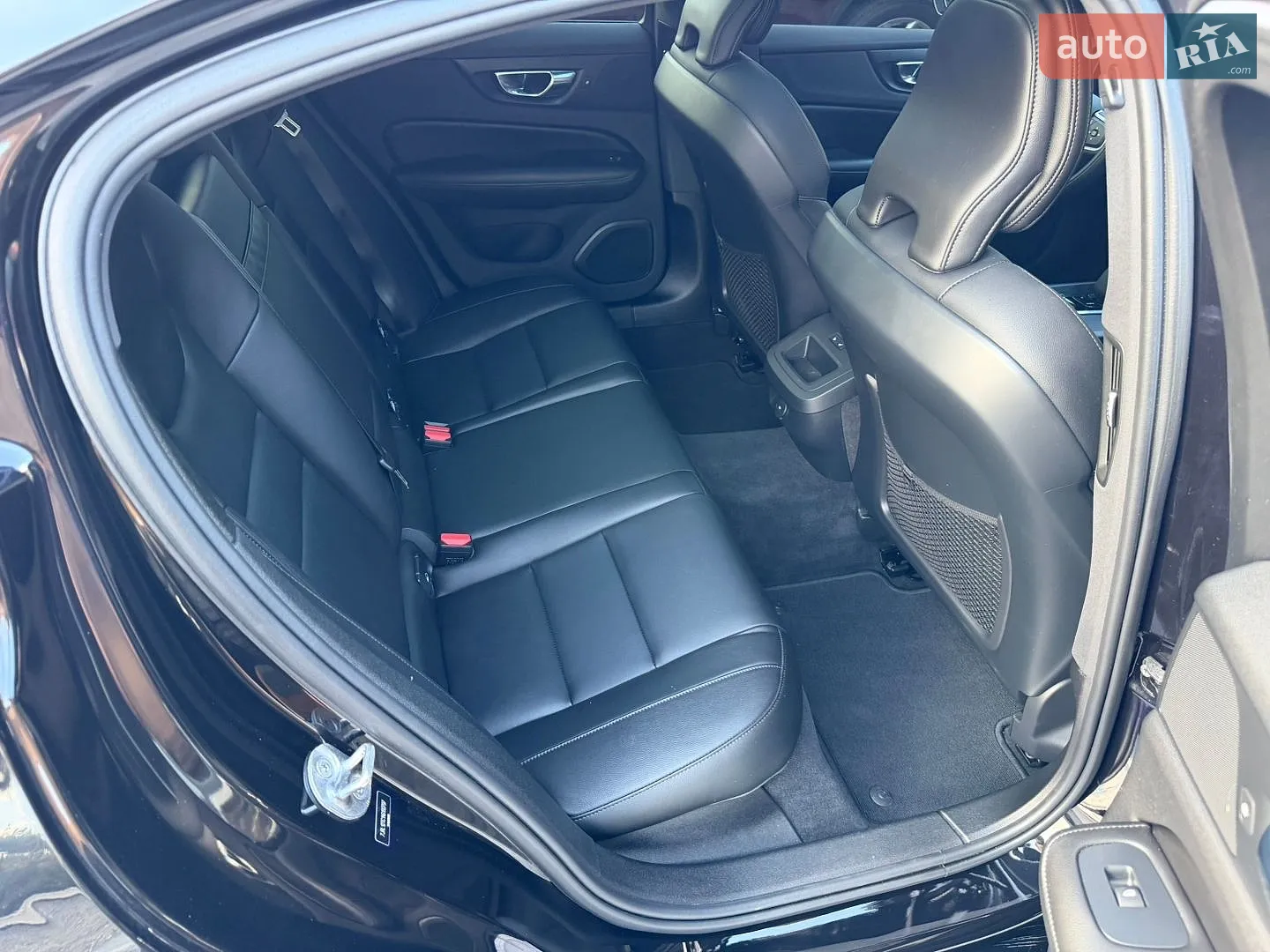 2022 Volvo S60 - мініатюра 64