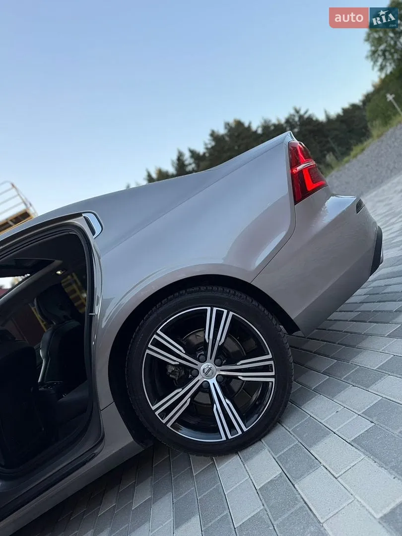 2019 Volvo S60 - мініатюра 16