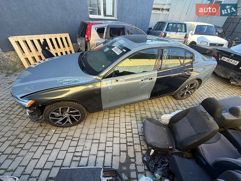 Volvo S60 2024