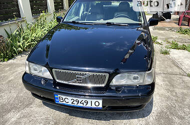 Седан Volvo S70 1998 в Тысменице