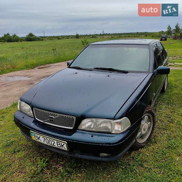 Седан Volvo S70 1998 в Дубровице