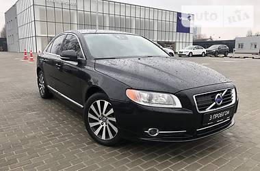 Седан Volvo S80 2013 в 