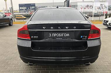 Седан Volvo S80 2013 в 