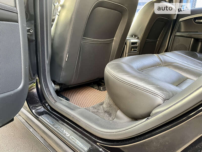 Седан Volvo S80 2012 в Киеве