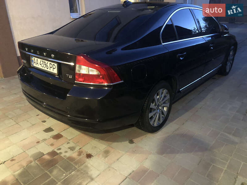 Седан Volvo S80 2012 в Киеве