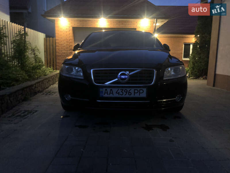Седан Volvo S80 2012 в Киеве