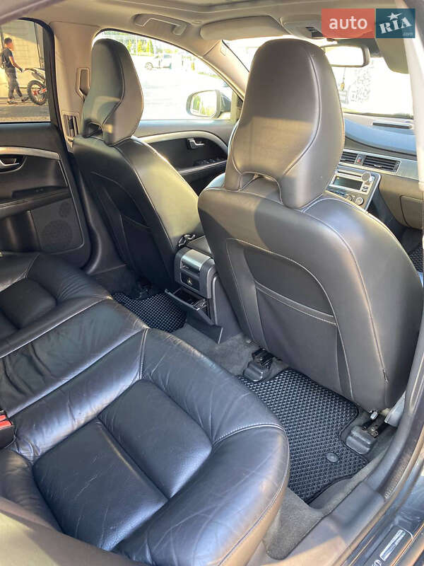 Седан Volvo S80 2011 в Ивано-Франковске