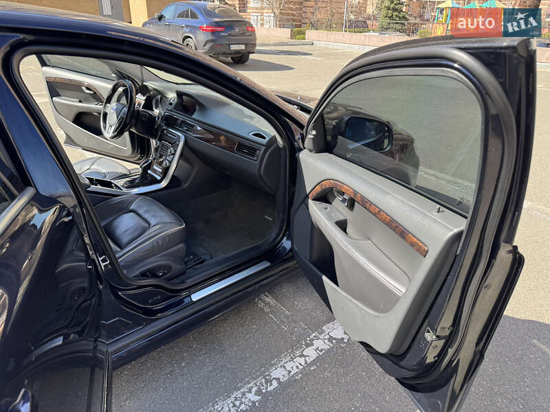 Седан Volvo S80 2015 в Киеве фото 17 Седан Volvo S80 2015 в Киеве