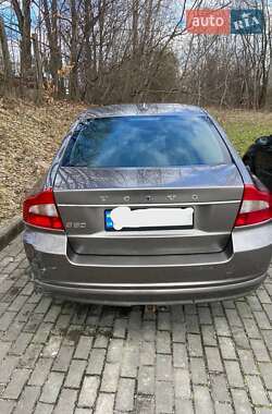 Седан Volvo S80 2010 в Львові