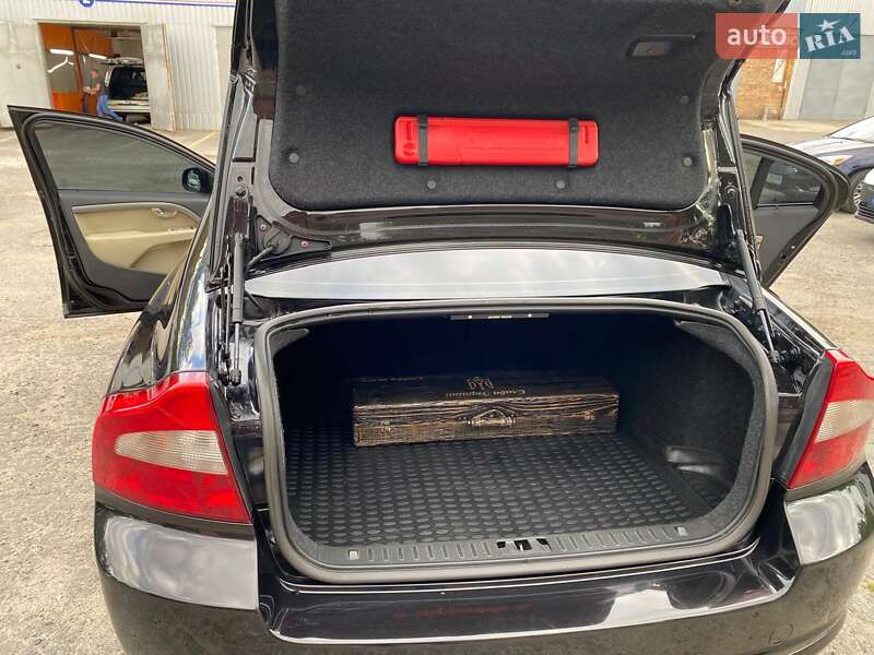 Седан Volvo S80 2008 в Полтаві