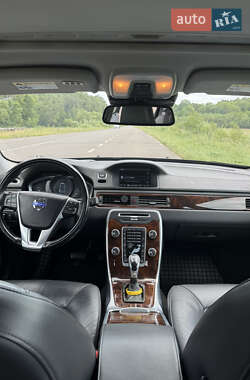 Седан Volvo S80 2014 в 