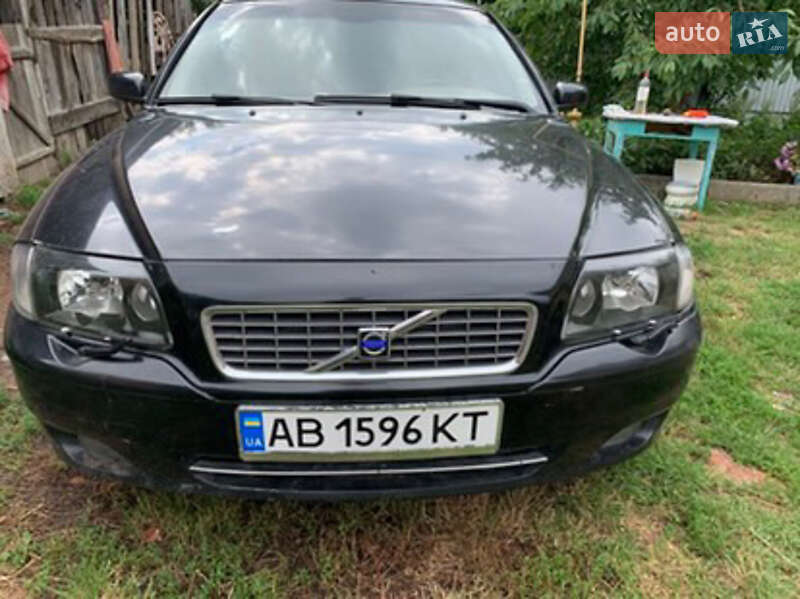 Volvo S80 2004