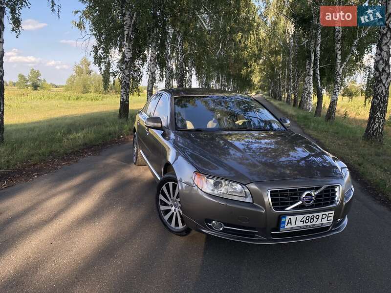 Volvo S80 2011