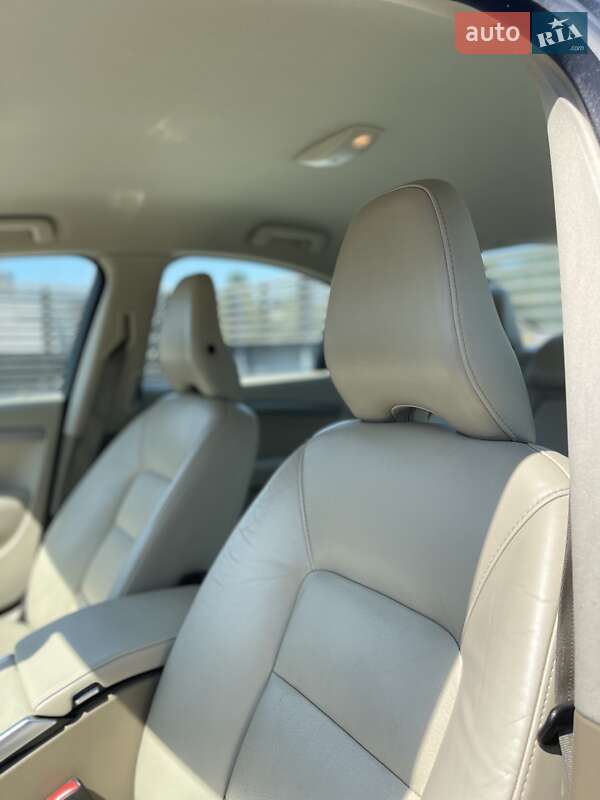 Седан Volvo S80 2014 в Киеве фото 19 Седан Volvo S80 2014 в Киеве