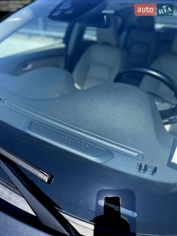 Седан Volvo S80 2014 в Киеве фото 49 Седан Volvo S80 2014 в Киеве