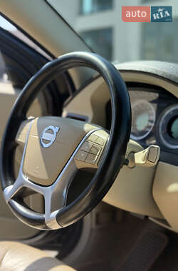 Седан Volvo S80 2010 в 