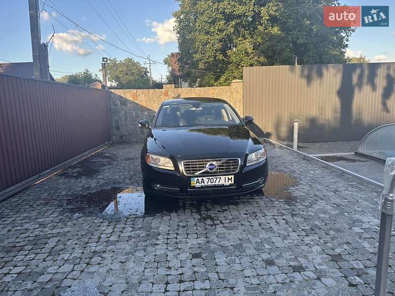 Седан Volvo S80 2010 в Киеве