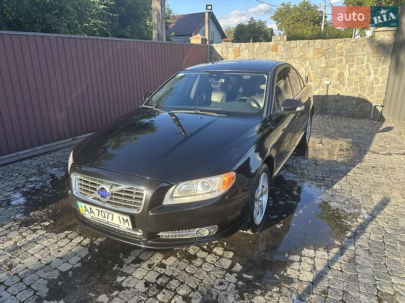 Седан Volvo S80 2010 в Киеве