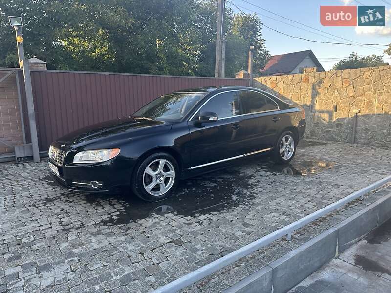 Седан Volvo S80 2010 в Киеве