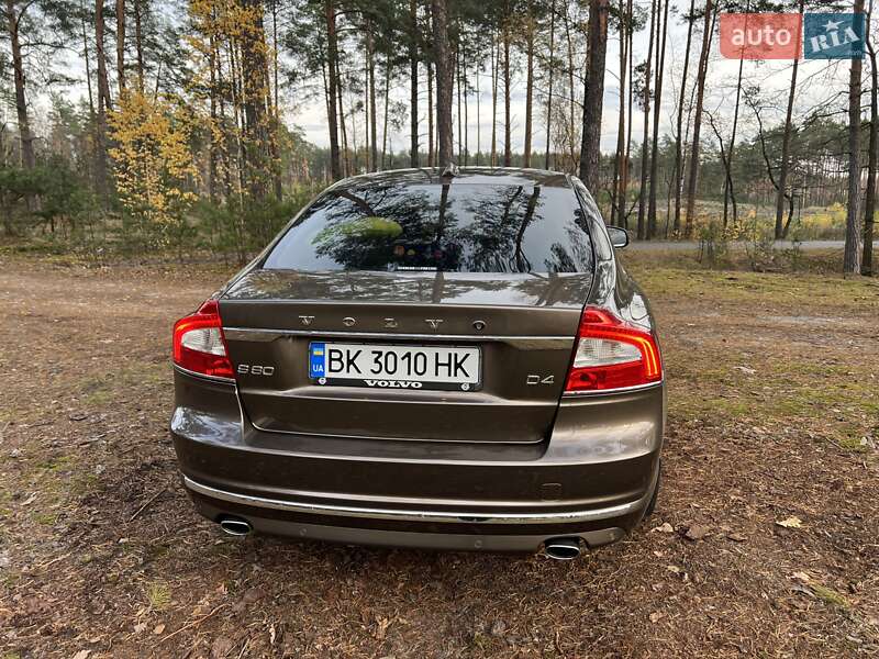 Седан Volvo S80 2014 в Сарнах