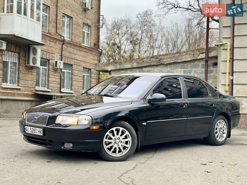 Volvo S80 2003