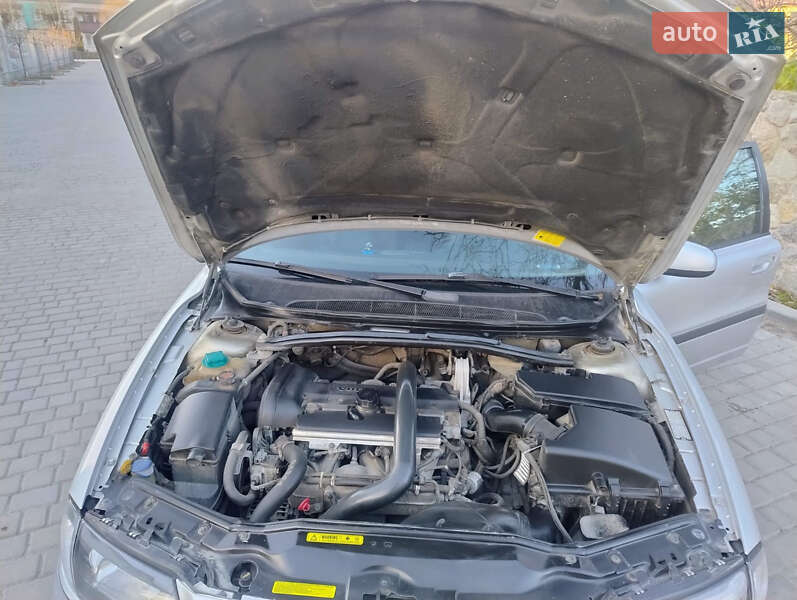 Седан Volvo S80 2000 в Староконстантинове