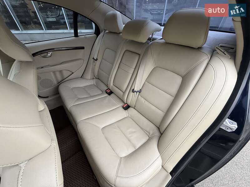 Седан Volvo S80 2014 в Киеве