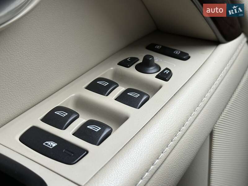 Седан Volvo S80 2014 в Киеве