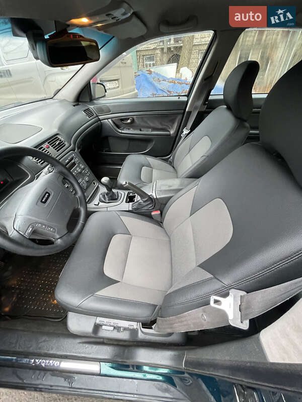 Седан Volvo S80 2000 в Львове