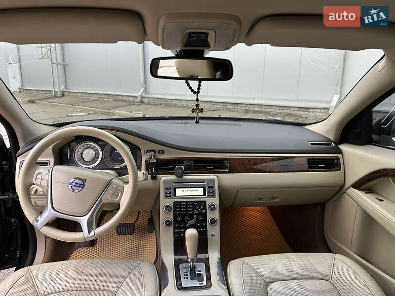 Седан Volvo S80 2010 в Киеве
