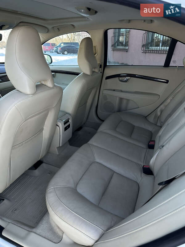 Седан Volvo S80 2015 в Рожнятове