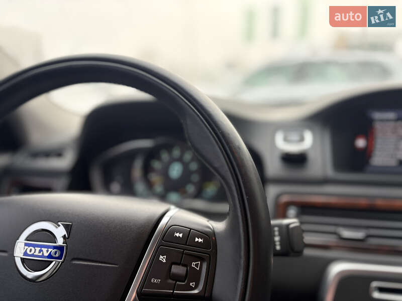 Седан Volvo S80 2014 в Киеве