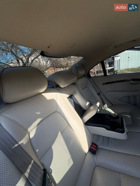 Седан Volvo S80 2013 в Івано-Франківську
