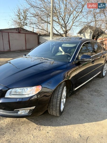 Седан Volvo S80 2013 в Івано-Франківську
