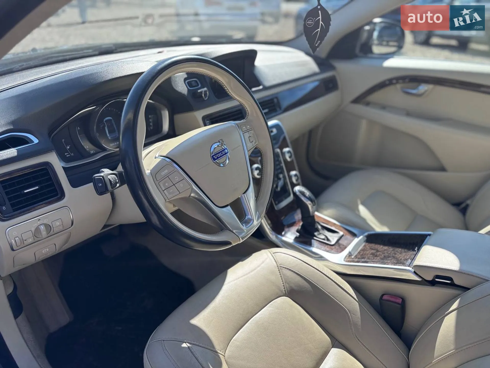 Volvo S80 2014 VIN YV140MAKXF1186345 фото оголошення 12 з 37