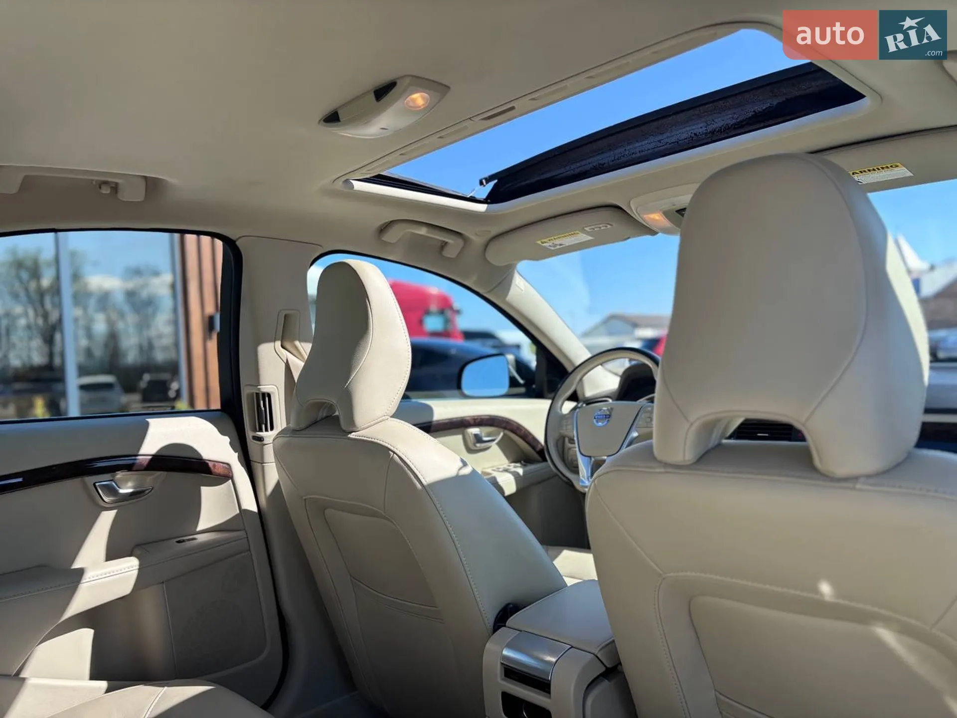 Volvo S80 2014 VIN YV140MAKXF1186345 фото оголошення 32 з 37