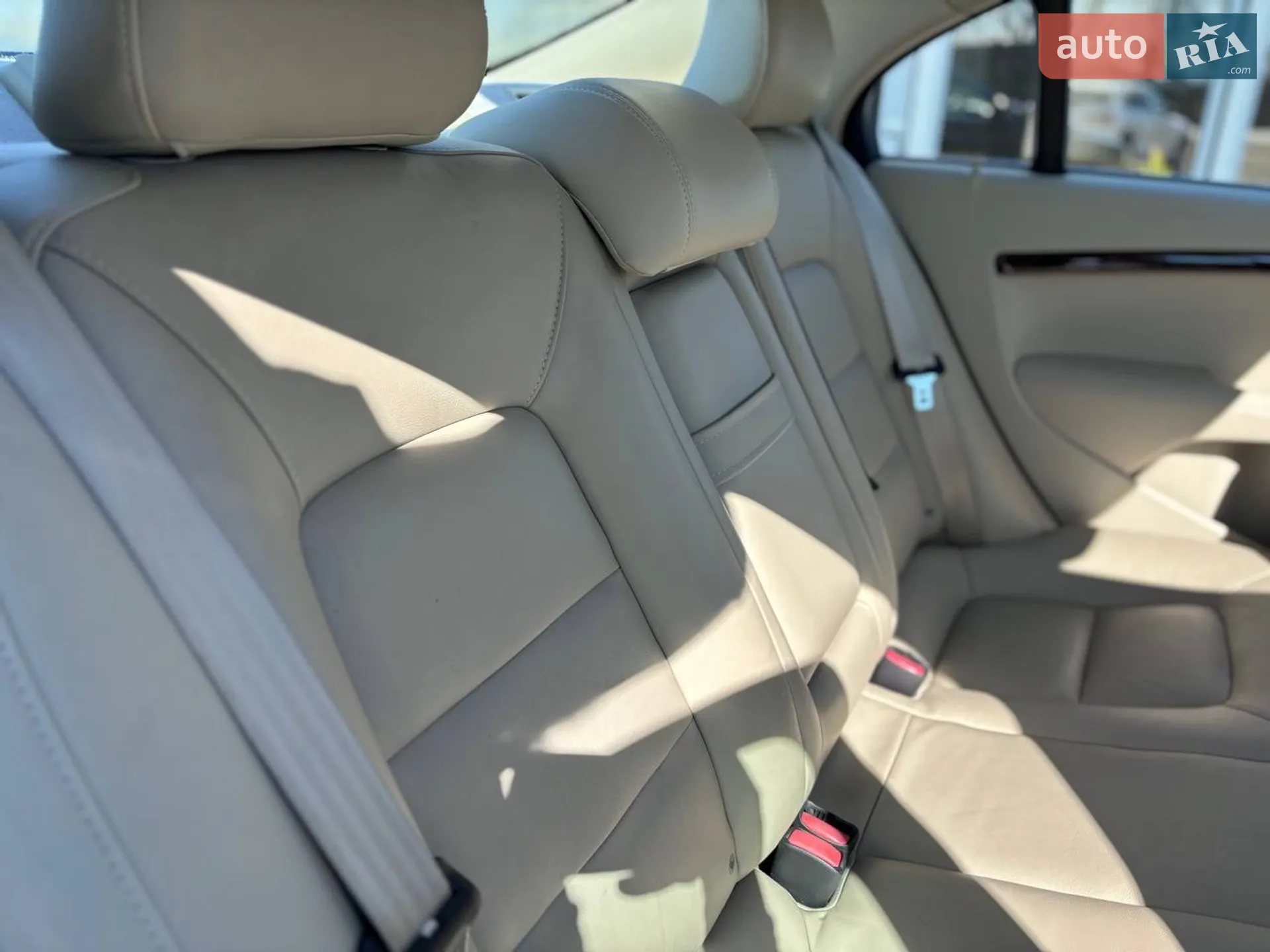 Volvo S80 2014 VIN YV140MAKXF1186345 фото оголошення 33 з 37