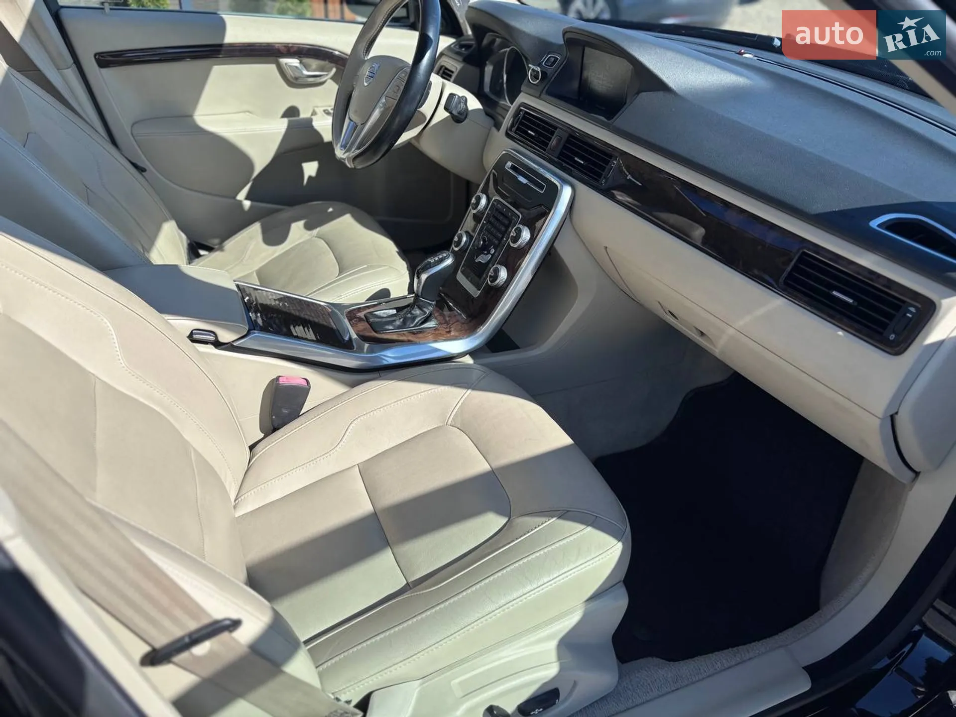 Volvo S80 2014 VIN YV140MAKXF1186345 фото оголошення 36 з 37