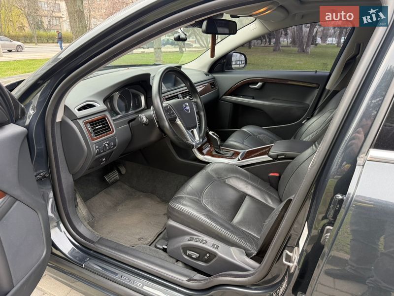 Седан Volvo S80 2013 в Днепре