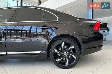 Седан Volvo S80 2012 в Виннице