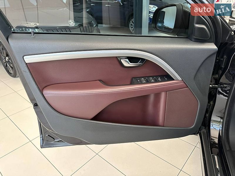 Седан Volvo S80 2012 в Виннице