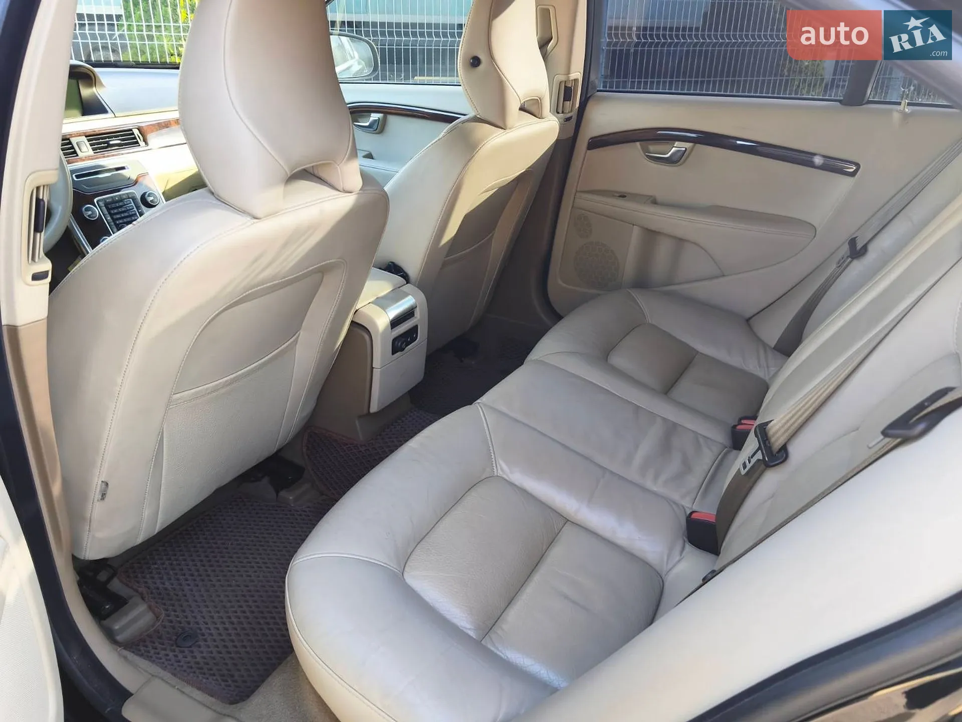 2011 Volvo S80 - мініатюра 12