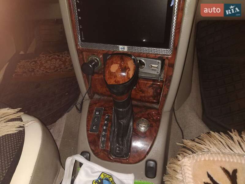 Седан Volvo S90 1998 в Шполі