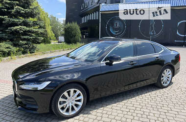 Седан Volvo S90 2018 в 