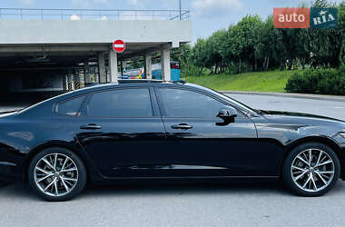 Седан Volvo S90 2017 в Киеве